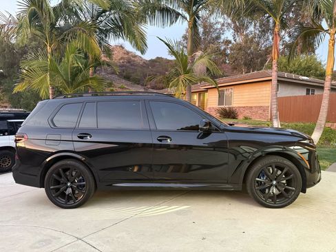 Used 2025 BMW X7 xDrive40i w/ Executive Package image 14