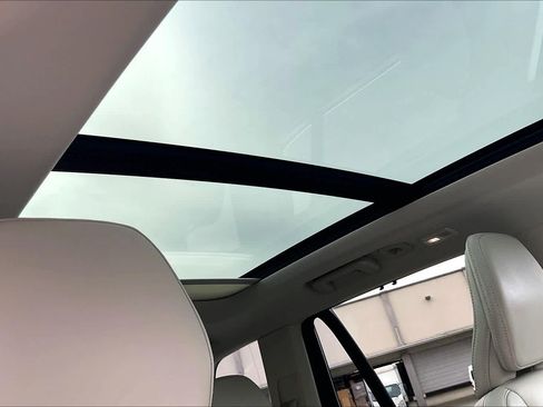 Used 2023 Volvo XC90 T8 Ultimate w/ Protection Package Premier image 25