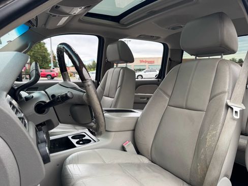 Used 2008 Chevrolet Silverado 2500 LTZ w/ Suspension Package, Off-Road image 18