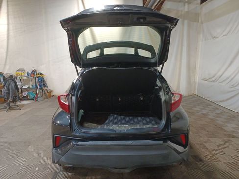 Used 2021 Toyota C-HR LE image 19