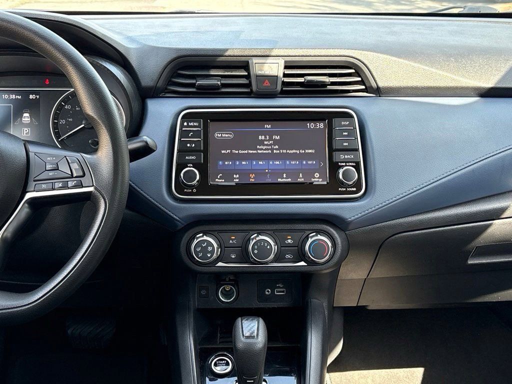 Used 2025 Nissan Versa SV FWD image 23