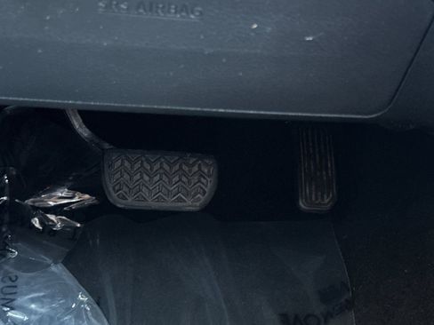 Certified 2016 Toyota Tacoma TRD Sport RWD image 32