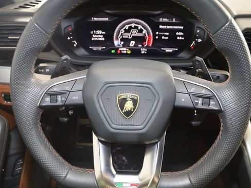 Used 2019 Lamborghini Urus image 67