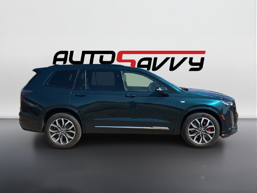 Used 2025 Cadillac XT6 Sport w/ Technology Package AWD/4WD image 4
