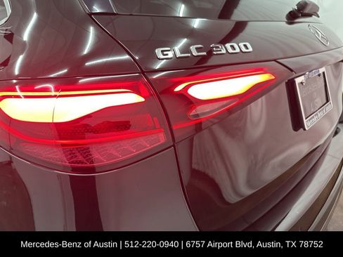 Used 2023 Mercedes-Benz GLC 300 image 27