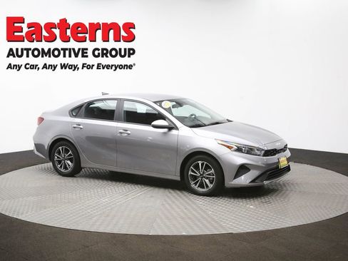 Used 2023 Kia Forte LXS image 49