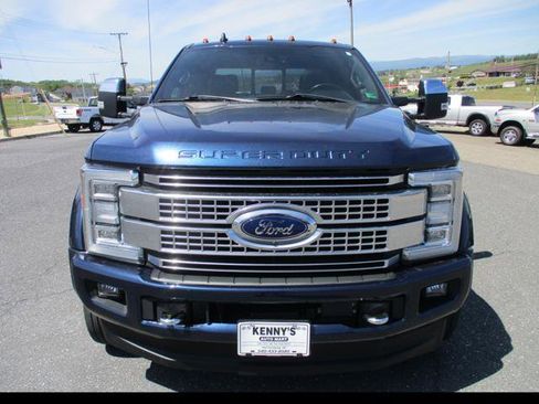 Used 2019 Ford F450 Platinum w/ Platinum Ultimate Package image 2
