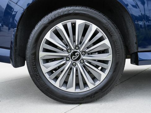 Certified 2026 INFINITI QX80 Luxe w/ Cargo Package AWD/4WD image 27