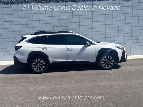 Used 2023 Subaru Outback Touring AWD/4WD image 2