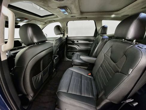 Used 2024 Kia Telluride SX Prestige AWD/4WD image 26