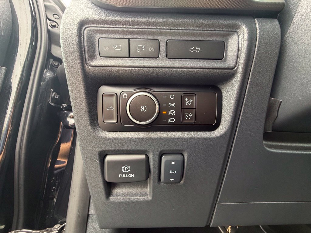 Used 2024 Ford F150 Lariat w/ Bed Utility Package AWD/4WD image 4