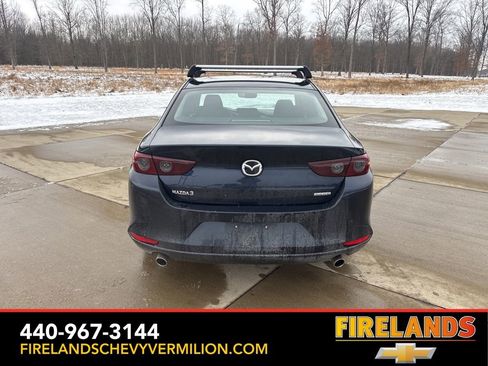 Used 2020 MAZDA MAZDA3 Sedan image 5