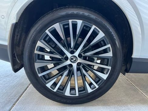 Used 2025 Lexus RX 350 w/ Convenience Package AWD/4WD image 13