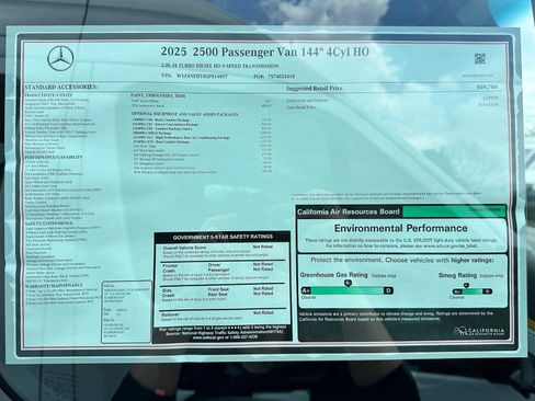 Used 2025 Mercedes-Benz Sprinter 2500 image 27