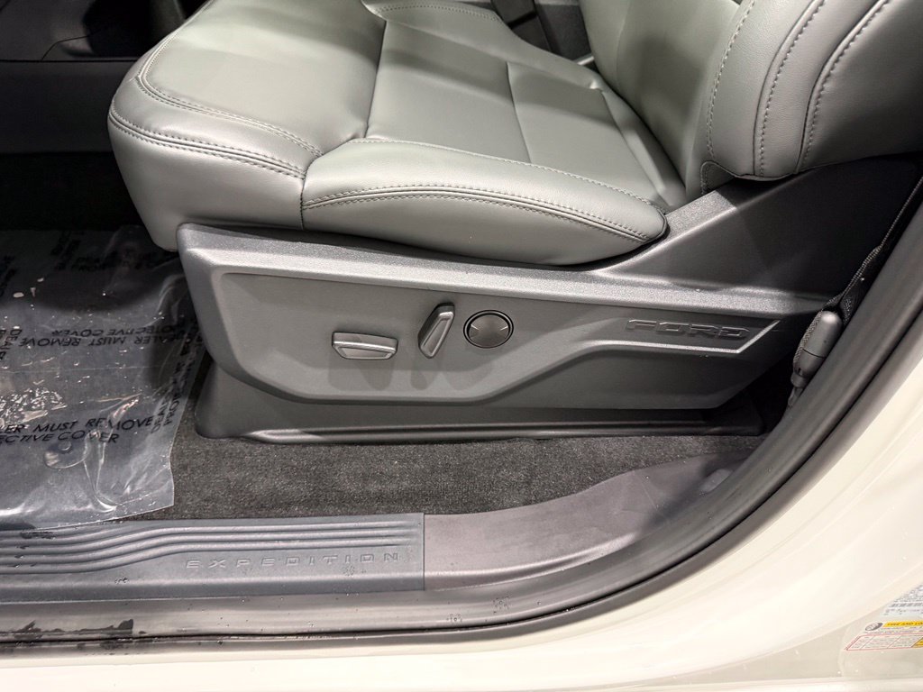 New 2027 Ford Expedition Active AWD/4WD image 18