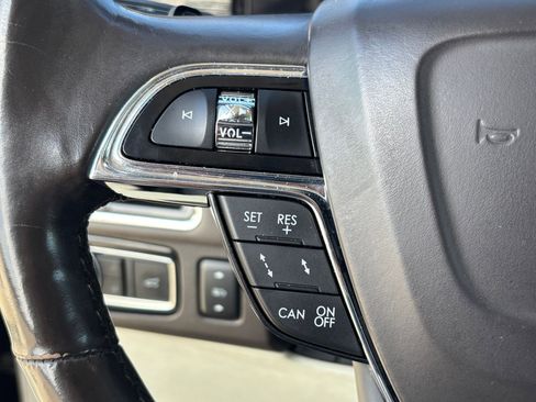 Used 2020 Lincoln Navigator L Black Label w/ Cargo Convenience Package image 18