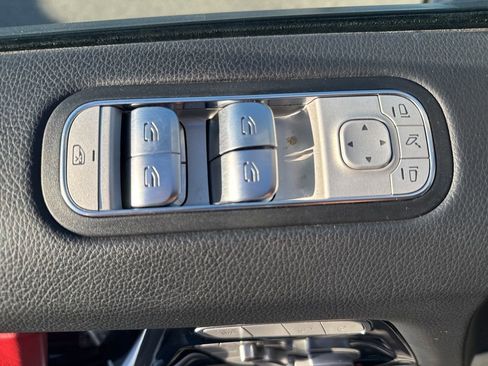 Used 2024 Mercedes-Benz G 550 image 23