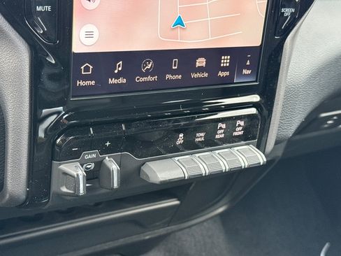 New 2026 RAM 2500 Big Horn AWD/4WD image 19