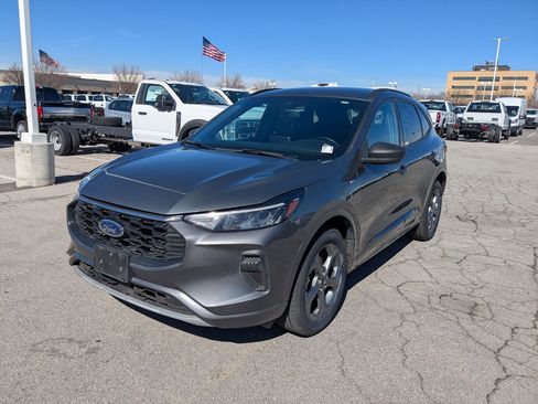 Certified 2023 Ford Escape ST-Line image 10