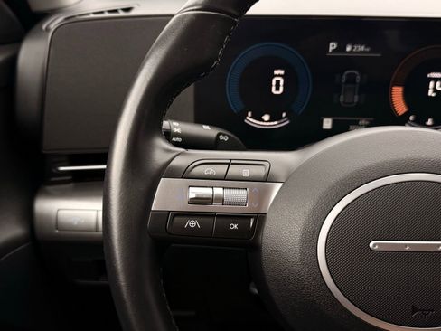 Used 2024 Hyundai Kona SEL image 17