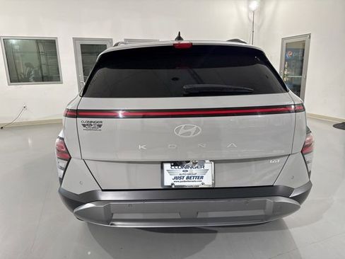 Used 2024 Hyundai Kona Limited FWD image 8