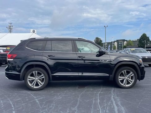 Used 2018 Volkswagen Atlas SE w/ R-Line Package FWD image 8