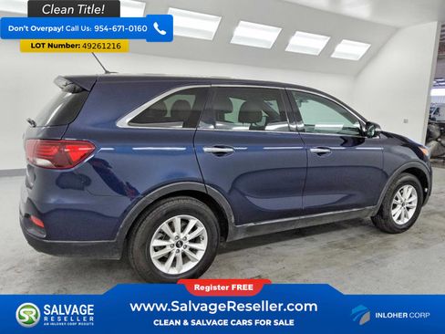 Used 2020 Kia Sorento LX FWD image 4