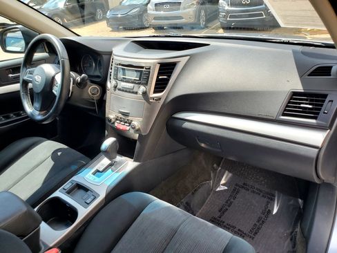 Used 2013 Subaru Outback 2.5i Premium w/ All-Weather Pkg AWD/4WD image 26