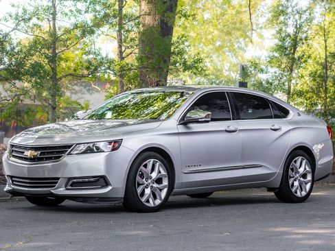 Used 2018 Chevrolet Impala Premier FWD image 49