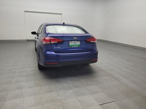 Used 2018 Kia Forte LX w/ LX Popular Package image 6