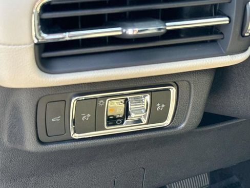Certified 2025 Lincoln Corsair Reserve AWD/4WD image 25