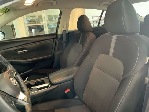 Used 2025 Nissan Sentra SV w/ All-Weather Package FWD image 11