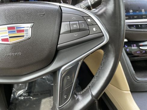 Used 2018 Cadillac XT5 Premium Luxury FWD image 17
