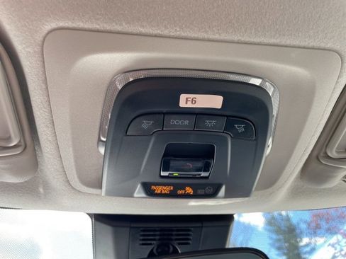 Used 2025 Toyota Corolla LE image 24