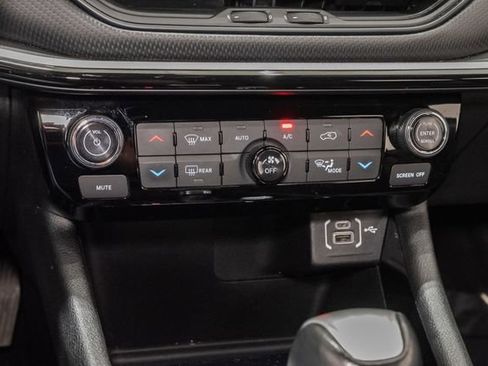 Used 2023 Jeep Compass Trailhawk AWD/4WD image 18