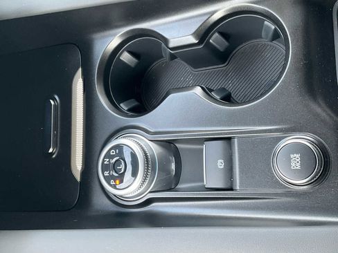 Used 2025 Ford Explorer Active image 24