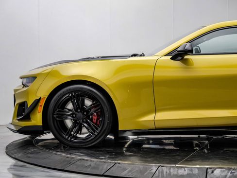 Used 2024 Chevrolet Camaro ZL1 image 9