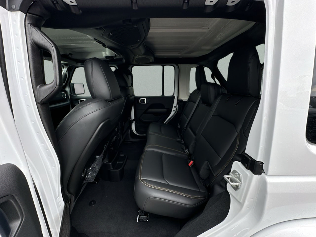 New 2026 Jeep Wrangler Unlimited Sahara AWD/4WD image 28