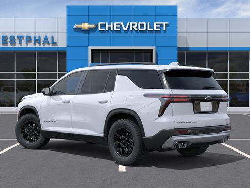 New 2026 Chevrolet Traverse Z71 w/ Enhanced Driving Package AWD/4WD image 3