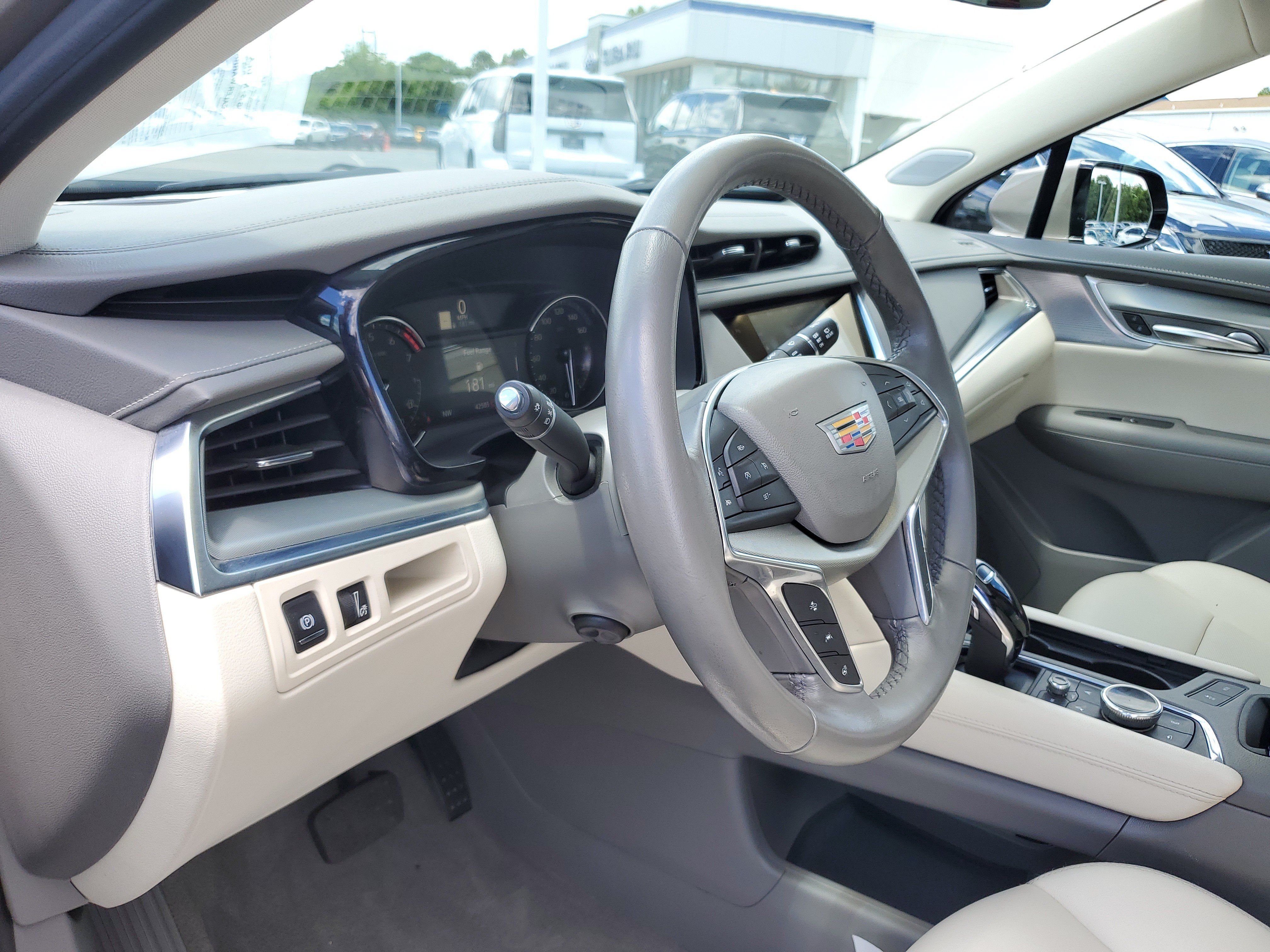 Certified 2023 Cadillac XT5 Premium Luxury AWD/4WD image 21