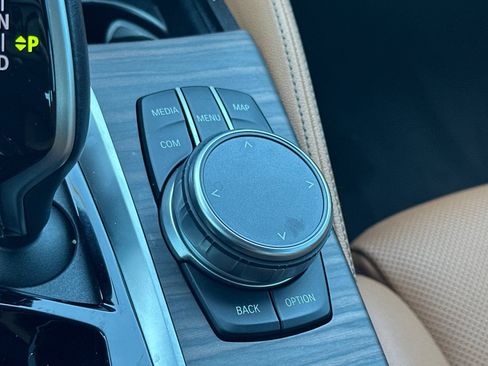 Used 2023 BMW 530e w/ M Sport Package RWD image 30