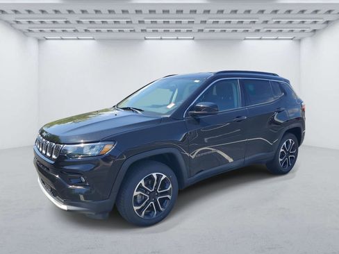 Used 2022 Jeep Compass Limited AWD/4WD image 2