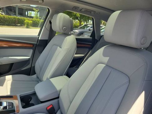Certified 2023 Audi Q5 2.0T Premium w/ Convenience Package AWD/4WD image 16