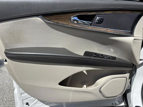 Used 2016 Lincoln MKX Select w/ Select Plus Package image 39