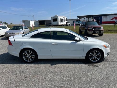 Used 2011 Volvo C70 T5 image 4