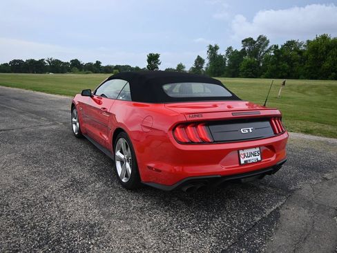 Used 2018 Ford Mustang GT Premium w/ Equipment Group 401A RWD image 12