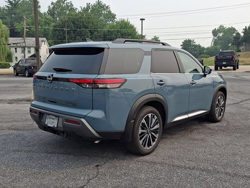 Used 2026 Nissan Pathfinder Platinum AWD/4WD image 6