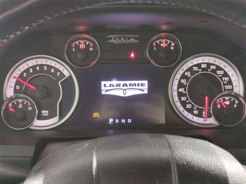 Used 2017 RAM 1500 Laramie w/ Convenience Group image 11