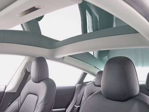 Used 2022 Tesla Model 3 Performance image 29