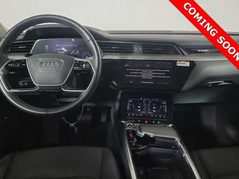 Used 2021 Audi e-tron Premium Plus w/ Premium Plus Package image 8